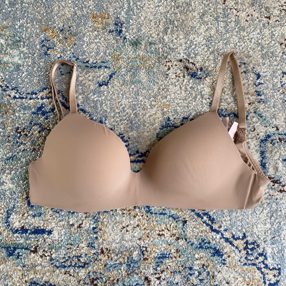 VS wireless tshirt bra